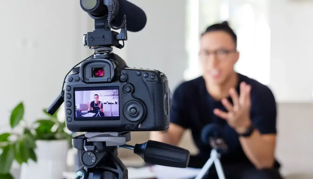 Understanding Video Testimonials for Retargeting